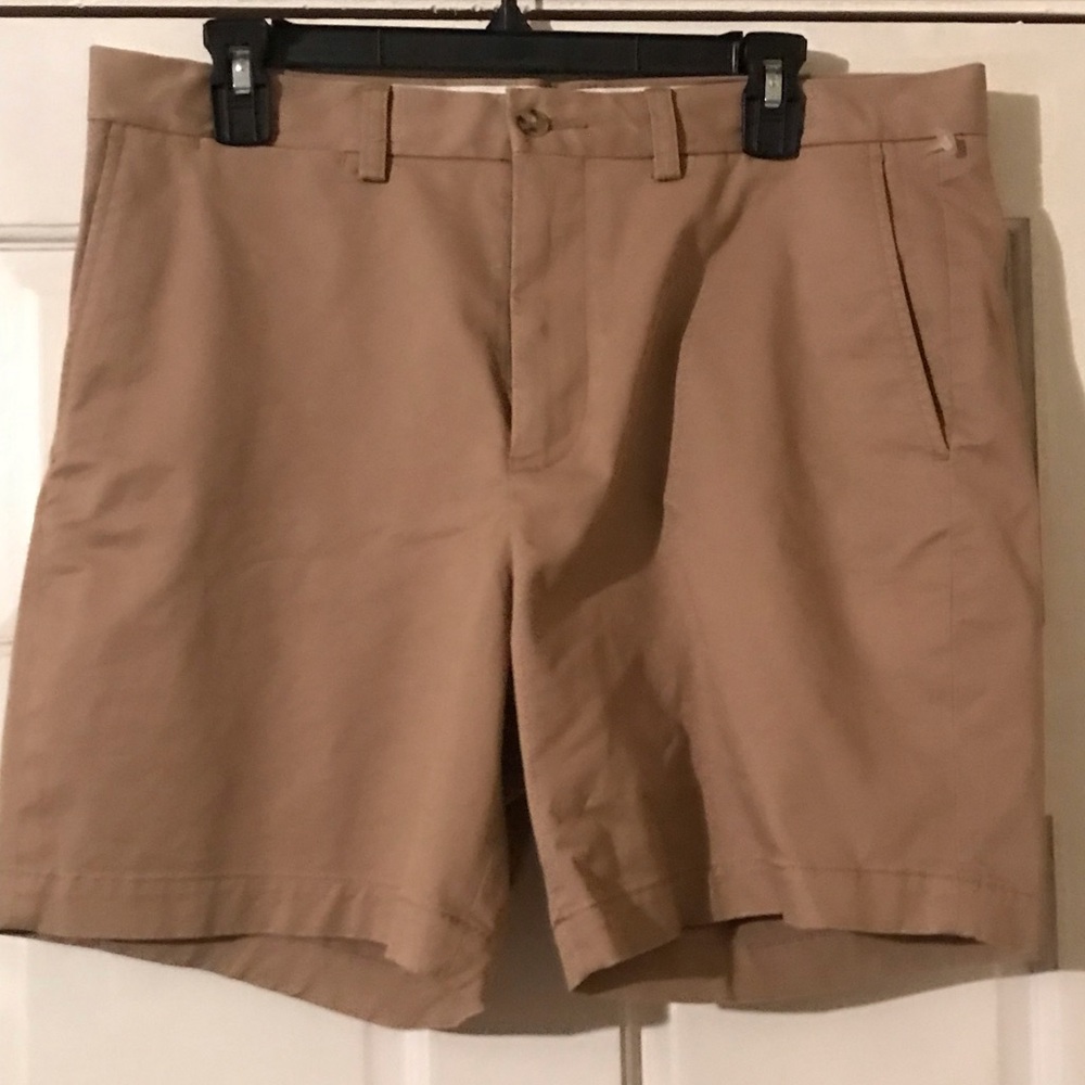 Polo Ralph Lauren Men's Flat Front Chino 9in Shorts 
Size 33